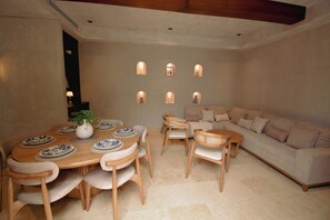 Chalet | Living area