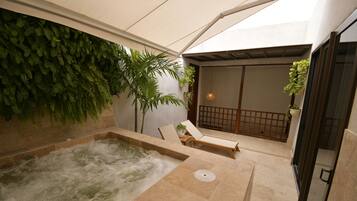 Alberca al aire libre