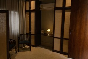 Maison en rangée Deluxe, balcon, vue sur la ville | Bureau, accès au Wi-Fi (inclus)