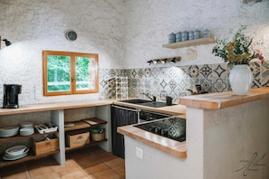 Microwave, oven, dishwasher