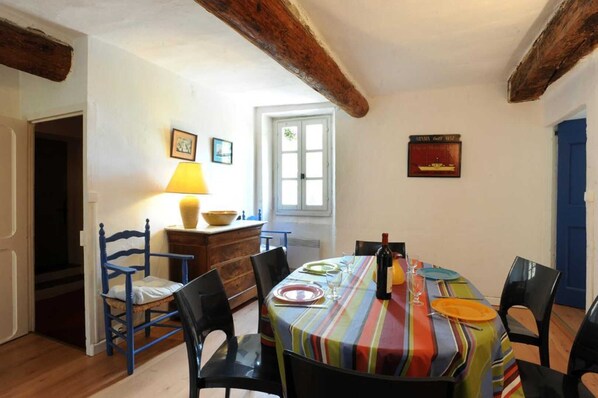 تناول الطعام