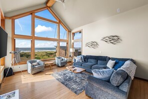 Smart-TV, videospill, DVD-spiller og bøker