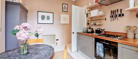 公寓 | 2 間臥室、網路服務