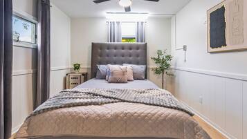 3 bedrooms, internet, bed sheets