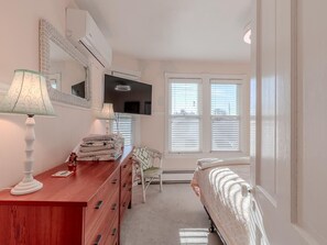 4 عدّة غرف نوم ومكواة/لوح كي وواي فاي مجانً�ا