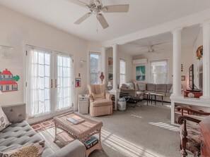 تلفزيون ذكي