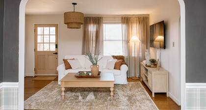 The Jireh House - Speakeasy & Hot Tub 8 mins Downtown GVL