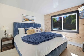 3 bedrooms, desk, iron/ironing board, WiFi