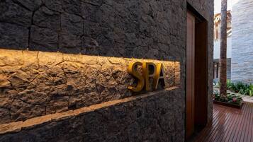 Quarto casal superluxo, aceita animais de estimação | Detalhe da fachada