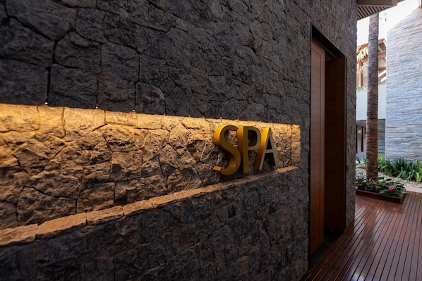 Luxury Double Room, Pets Allowed | Exterior detail