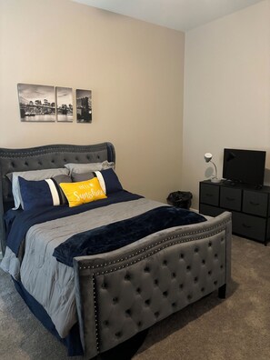 3 soverom, strykejern/-brett, wi-fi og sengetøy