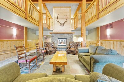 Morning Eagle | Ski-In/Ski-Out Condo w/ Hot Tub, Fireplace & Mountain Adventure Access