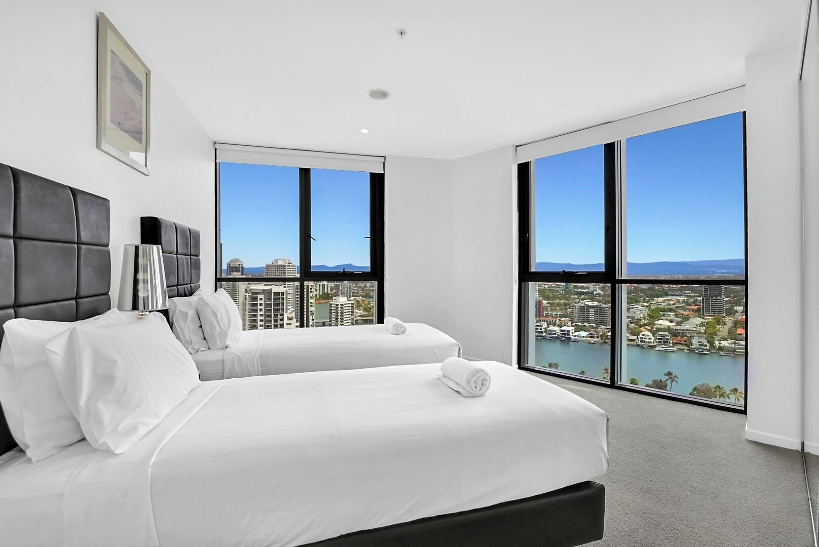 3 bedrooms, desk, iron/ironing board, WiFi