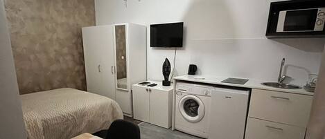 1 chambre, fer et planche à repasser, Wi-Fi, draps fournis