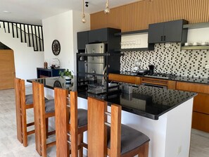 Fridge, microwave, oven, coffee/tea maker