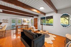 Smart-TV, peis og fotballspill