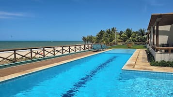 Alberca al aire libre