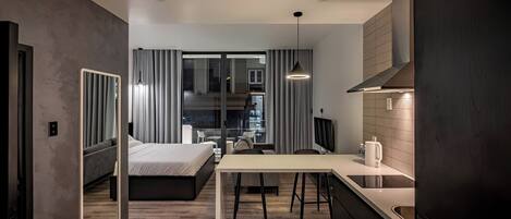 เครื่องนอนป้องกันสารก่อภูมิแพ้, โต๊ะทำงาน, พื้นที่ทำงานแบบใช้แล็ปท็อป