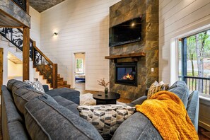 TV connectée, cheminée, baby-foot