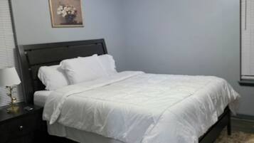 Iron/ironing board, WiFi, bed sheets