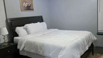 2 bedrooms, iron/ironing board, WiFi, bed sheets
