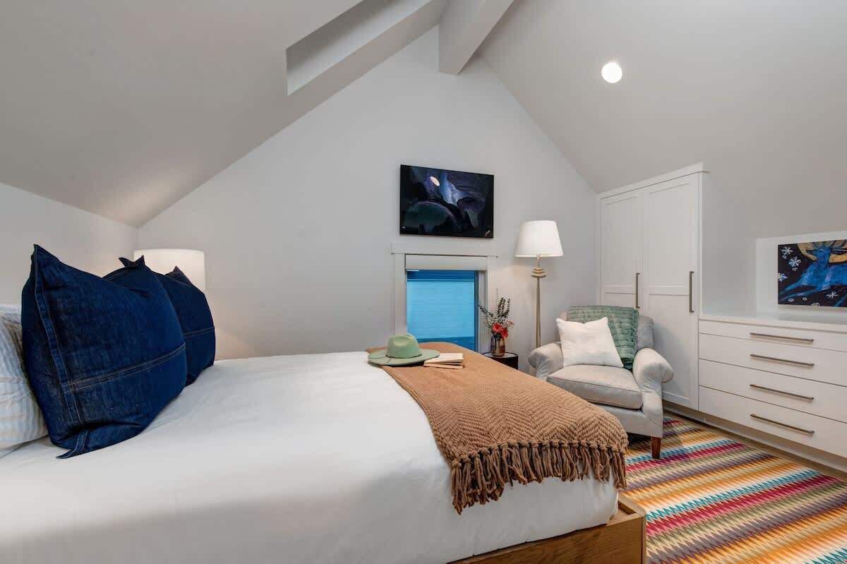 5 chambres, fer et planche à repasser, Wi-Fi gratuit, draps fournis
