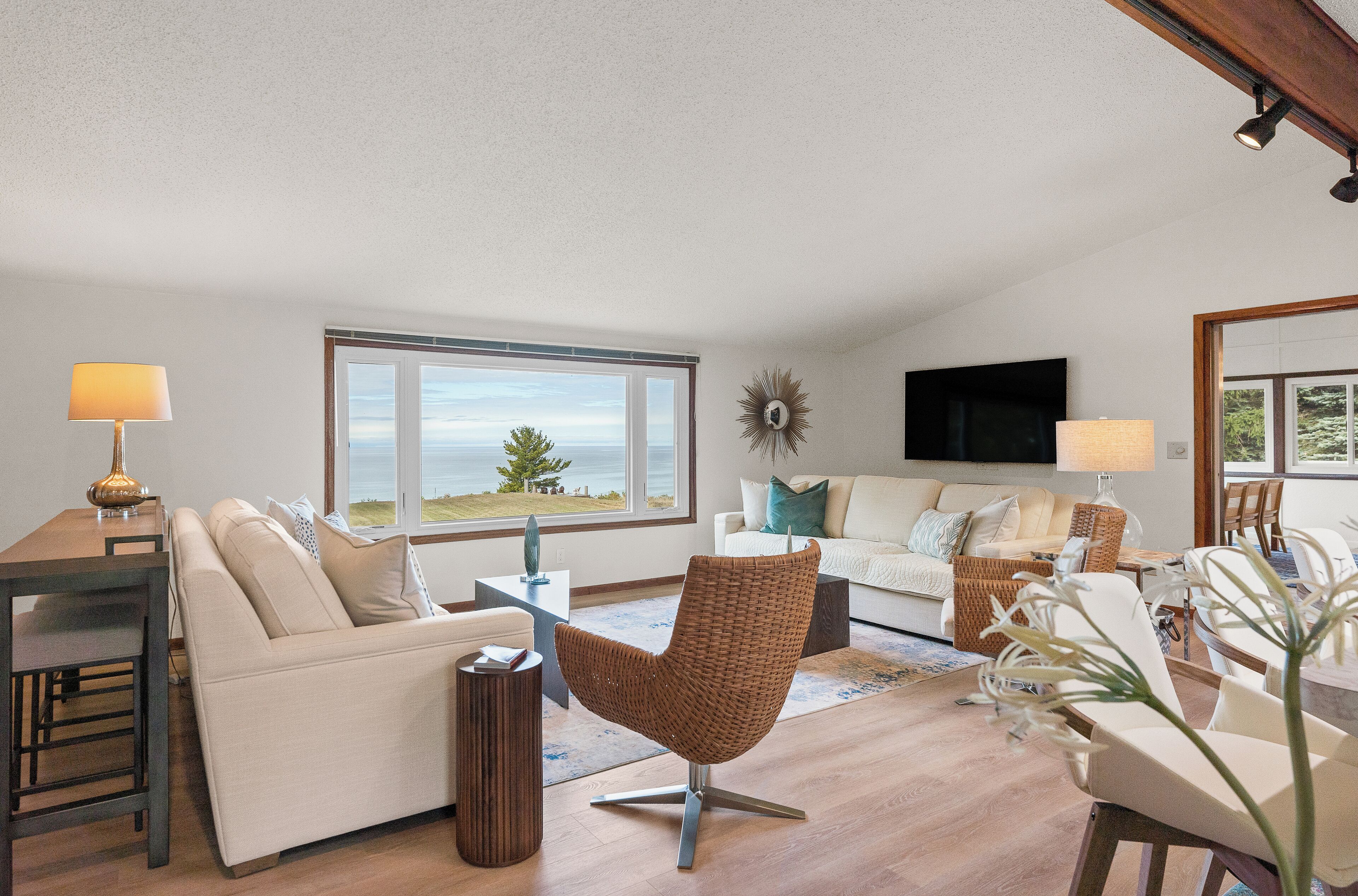 Smart TV, fireplace, table tennis, books