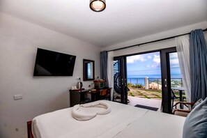 House, 1 Bedroom, Patio, City View | 1 bedroom