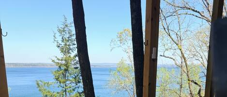 Tina de hidromasaje al aire libre