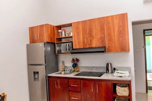 منزل - غرفة نوم واحدة - منظر للمدينة | المنشأة من الداخل