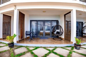 House, Multiple Bedrooms, City View | Outdoor dining - Hammock Shack-shack - by Zenbreak (Castries)