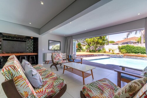 Goodholme Manor- Modern and Spacious