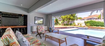 Goodholme Manor- Modern and Spacious