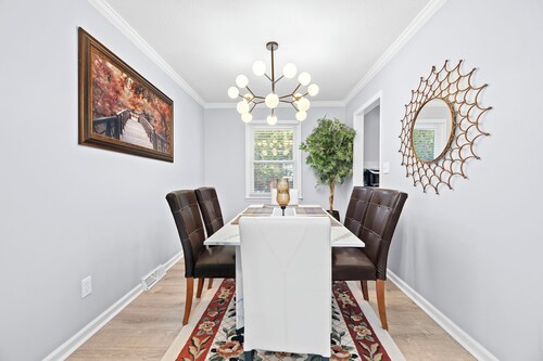 Modern Family Duplex Gateway by YDSH GuestMind - Pet Friendly