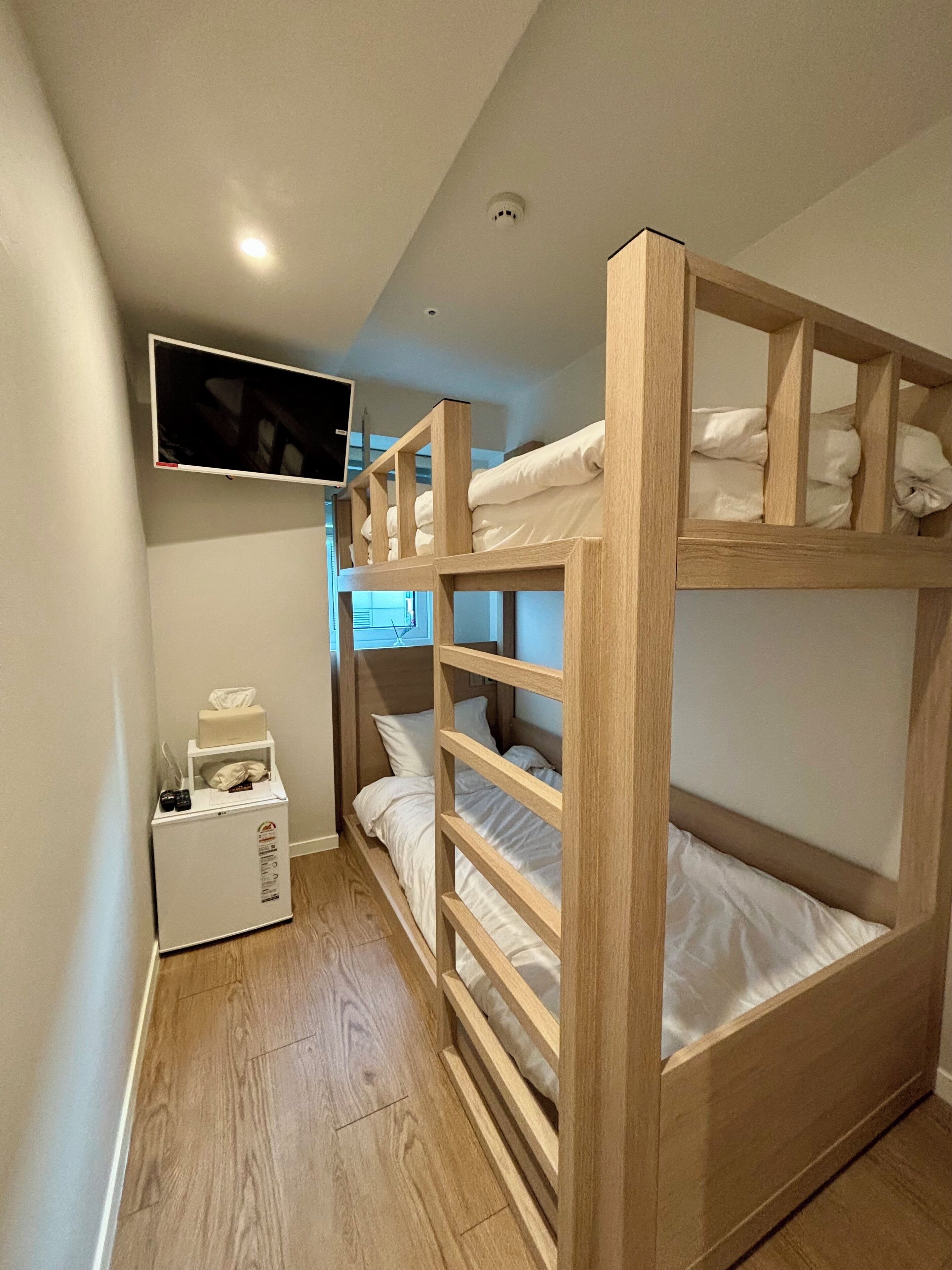 Twin Room | Free WiFi