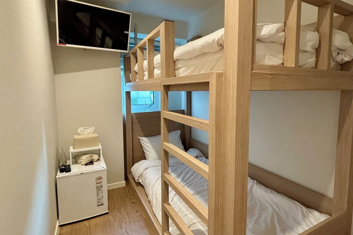 Twin Room | Free WiFi