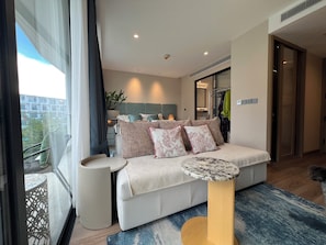 Lejlighed - balkon | Opholdsområde