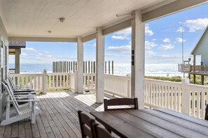 Outdoor dining - Large Decks | Sleeps 18 (Crystal Beach)