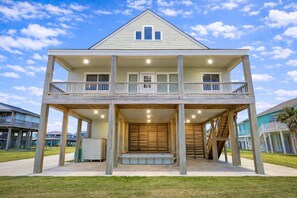 Exterior - 2nd Row Walk to Beach | Sleeps 22 | Tiki Bar (Crystal Beach)