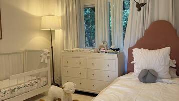 7 soveværelser, strygejern/strygebræt, Wi-Fi, sengetøj