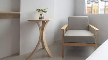 Habitación Deluxe doble, vistas a la ciudad | Zona de estar