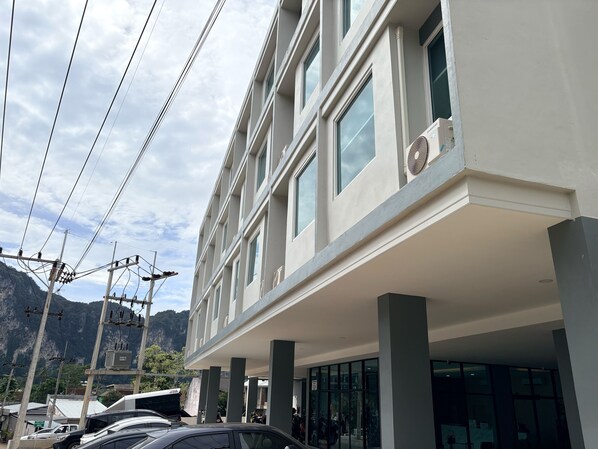 Bagian depan properti