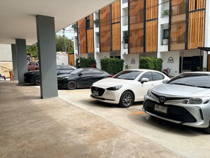 Parken ohne Service (kostenlos)