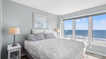 3 bedrooms, desk, iron/ironing board, WiFi