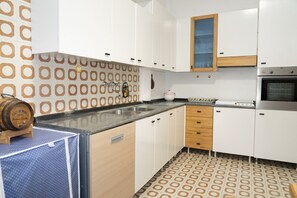 Fridge, oven - Villino Mediterraneo - Villino Mediterraneo (Porto Cesareo)