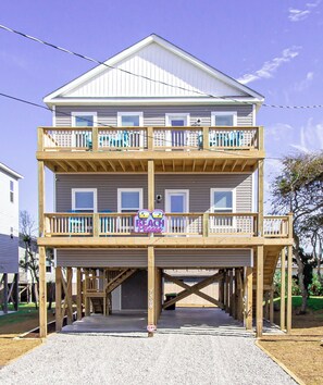 Exterior - New Management Ocean-View Escape Balcony, Hot Tub (North Topsail Beach)