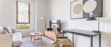 Télévision, chaîne hi-fi