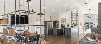 Contemporary Hideout |  7min to Clemson University
