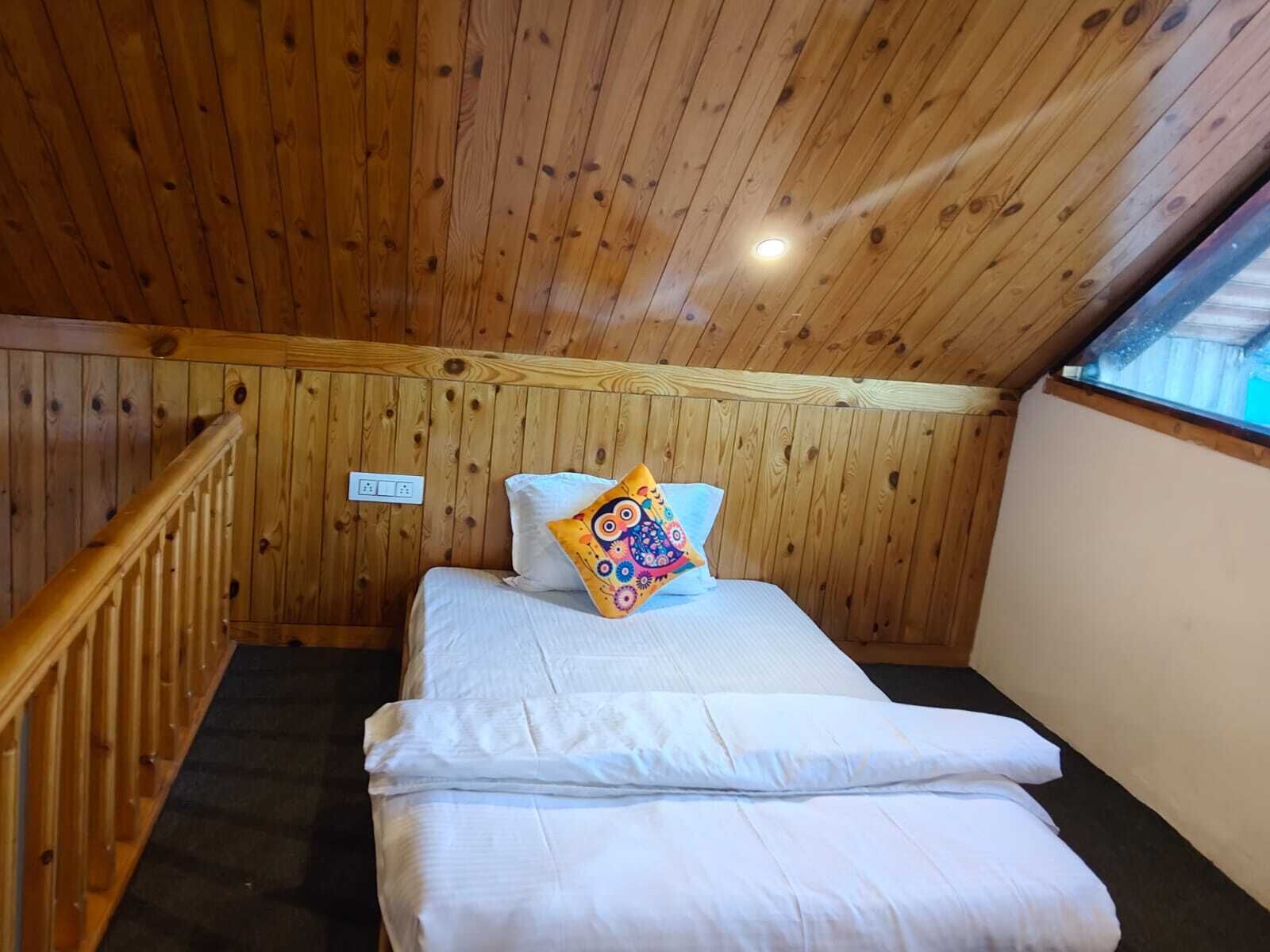 Luxury Duplex, Balcony, Mountain View