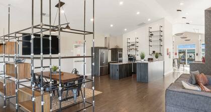 Spacious Comfort | 7 min to Clemson University!